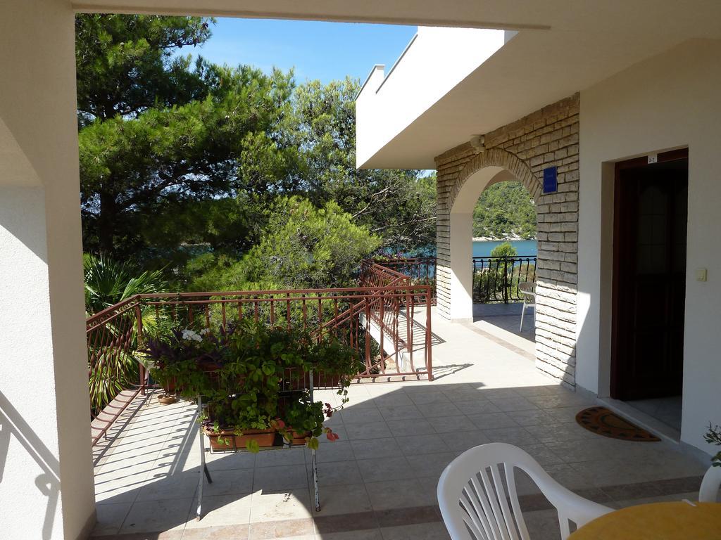 Apartments Davor Jadrtovac Extérieur photo
